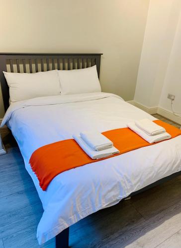 City Studio Apartments by London Regent