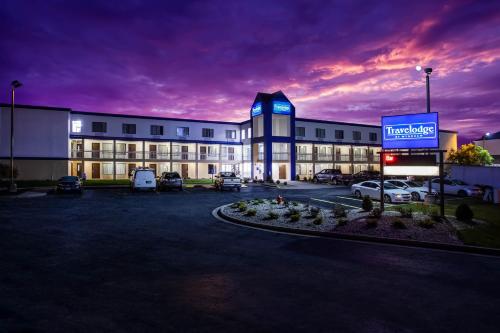 Travelodge by Wyndham Fort Wayne North