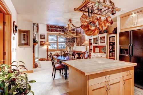Greyhawk at Deer Valley Condos - image 7