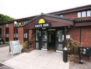 Days Inn by Wyndham Bridgend Cardiff M4 in บริดเด็น