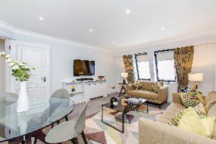 Mayfair House - main image