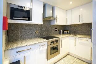 Mayfair House - image 8