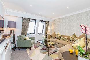 Mayfair House - image 4