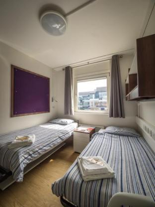 LSE Carr-Saunders Hall, Londyn (zdjęcie 7)