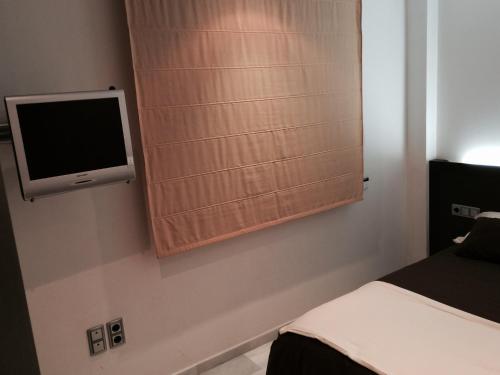 3 bedrooms, 4 beds