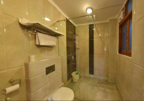 Super Deluxe Double or Twin Room image 10