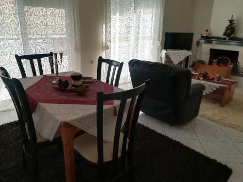 . 2nd Floor Apartment In Volos