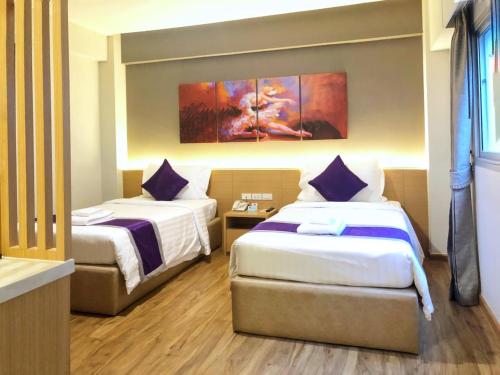 room detail thumbnail 0