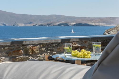 Eneos Beach Villas/Belvedere Villa in Loutra (Kythnos)