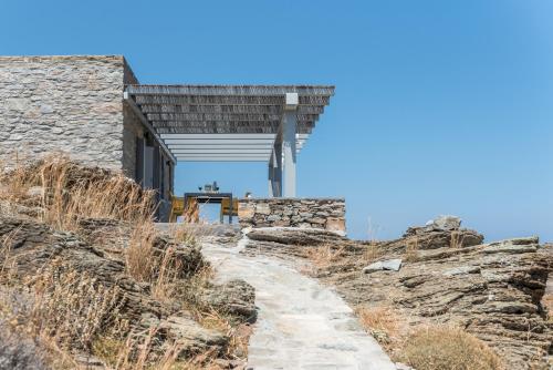 Eneos Beach Villas/Belvedere Villa in Loutra (Kythnos)