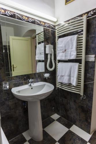 Soggiorno Antica Torre - image 6