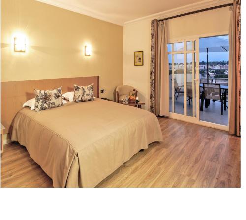 Across Hotels & Spa