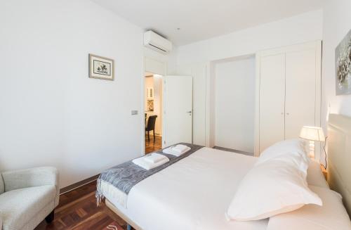 PUERTA DEL SOL CITY CENTER III