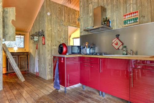 Glamping Tent Joy in 納博訥
