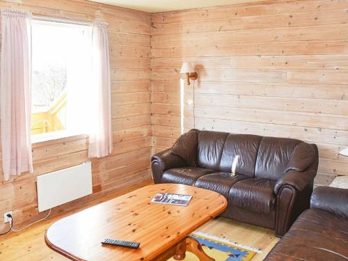 设施服务, 6 person holiday home in Aukra in 莫尔德城市中心
