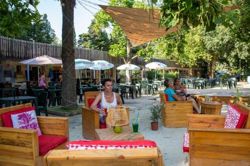 Camping du Pont d'Avignon