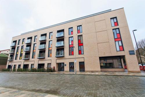 Southampton City Apartments by Charles Hope - image 14