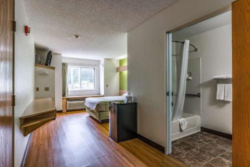 Létesítmények, Motel 6 Charlotte, NC - University near Történelmi Rosedale-ültetvény