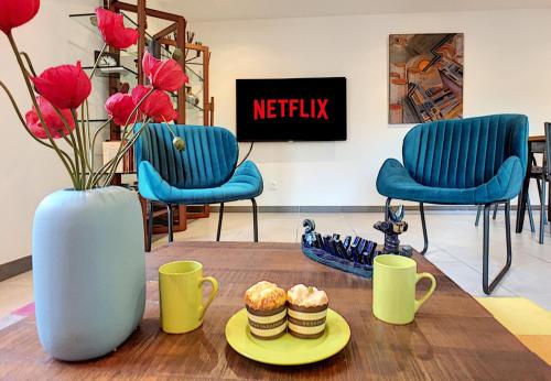 Nestor&Jeeves - CIGALUSA TERRASSE - Port area - Close Old Town - image 2