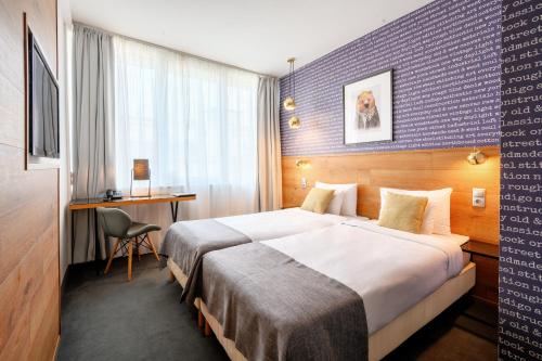 Roombach Hotel Budapest Center - image 14