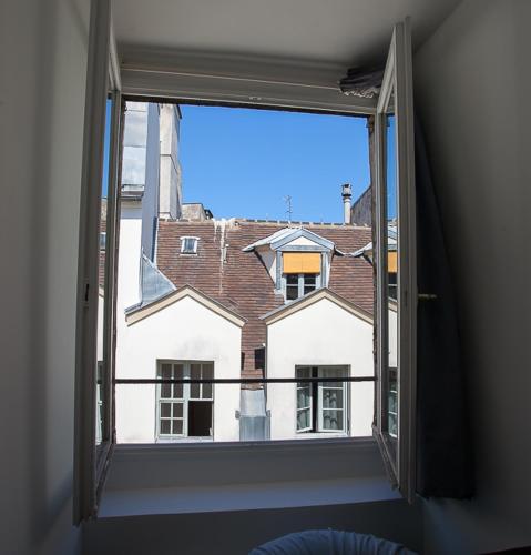 1 Bedroom apartment in Marais - image 8
