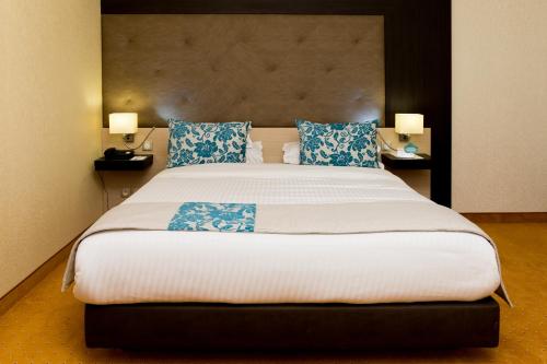 New Day Hotel