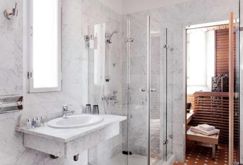 Radisson Blu Plaza Hotel Helsinki - image 12