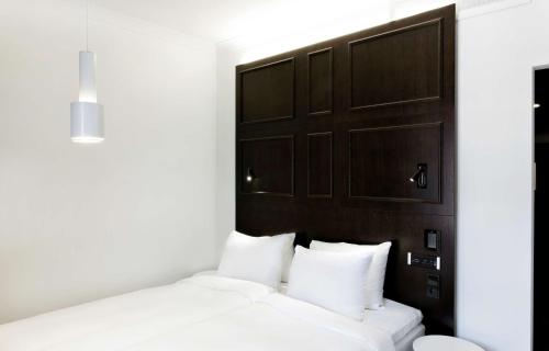 Executive Suite image 5