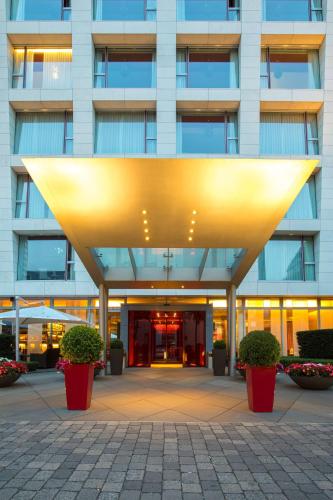 Radisson Blu Media Harbour Hotel Düsseldorf - image 4