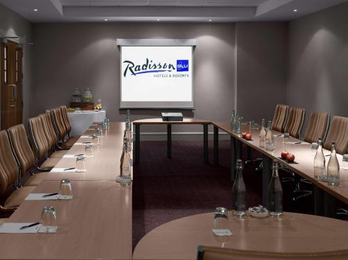 Radisson BLU Hotel and Spa Limerick - image 12