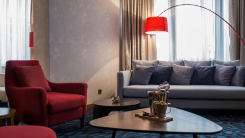 Suite, diplomatique, accès au salon