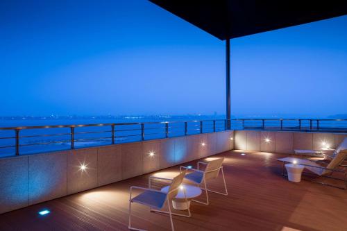 Penthouse with Terrace and Lounge Access image 10