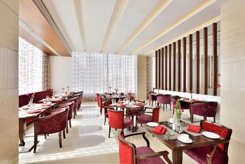 ห้องอาหาร, คันทรี อินน์ แอนด์ สวีท บาย เรดิสัน โกตา (Country Inn & Suites by Radisson Kota) in โกตา