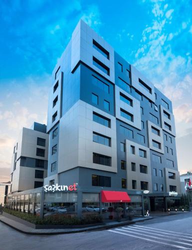  Park Inn by Radisson Istanbul Atasehir, Istanbul bei Sarıgazi