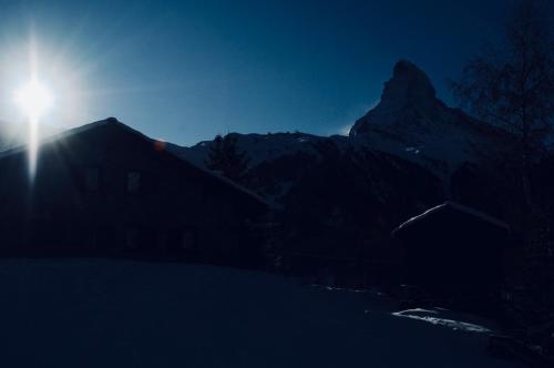 Haus Fleckstein Zermatt Wohnung Karibu - image 6
