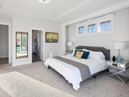 New Listing! Luxe Brand-New Home in Wine Country home - main image