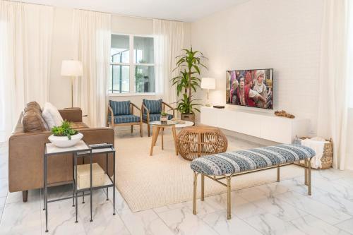 Beautiful Brand New 7 Bedroom Home
