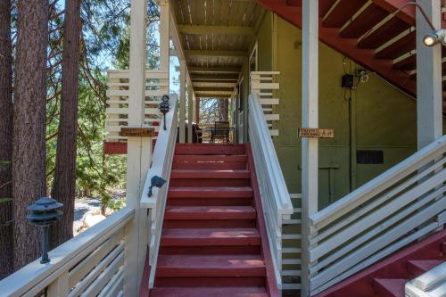 Cozy Hideaway B - image 6