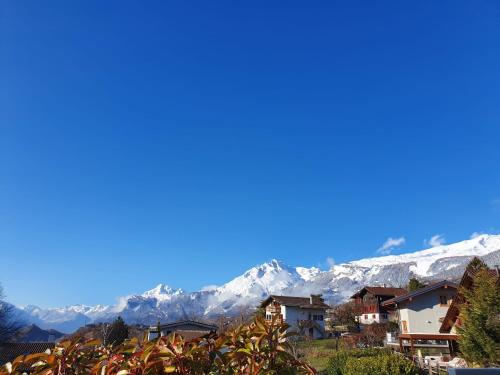 O Rendez Vous maison mitoyenne Piscine chauffée mars-octobre - Apartment - Grimisuat