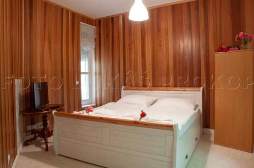 Gold Residence - main image