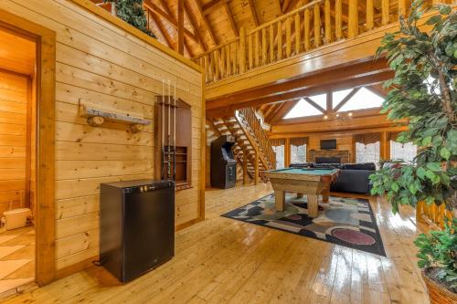 Mountain Theatre Lodge - main image