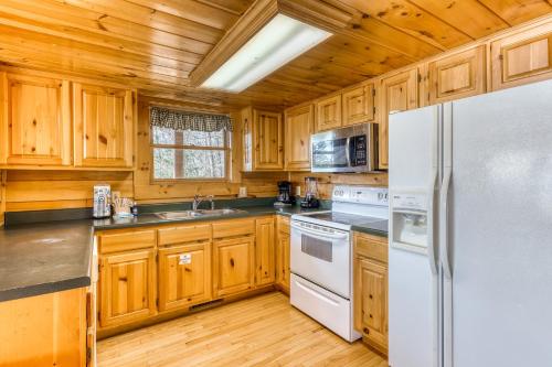 Layz Dayz Lodge in Pigeon Forge, USA