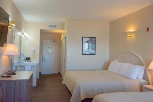 West Bank Inn - image 7
