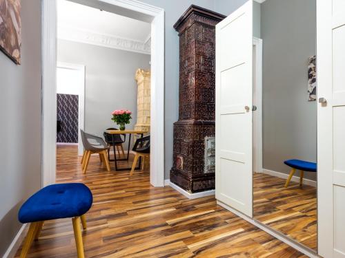 CracWoW Old Town Apartment 1