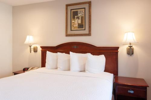 Studio City Court Yard Hotel, Los Ángeles (foto 9)