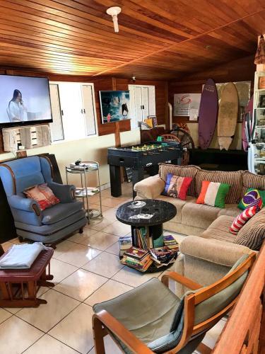 娛樂設施, Barra Surf Hostel Florianopolis in 巴拉達拉戈阿海灘