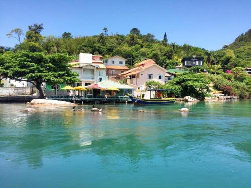 Barra Surf Hostel Florianopolis in 巴拉達拉戈阿海灘