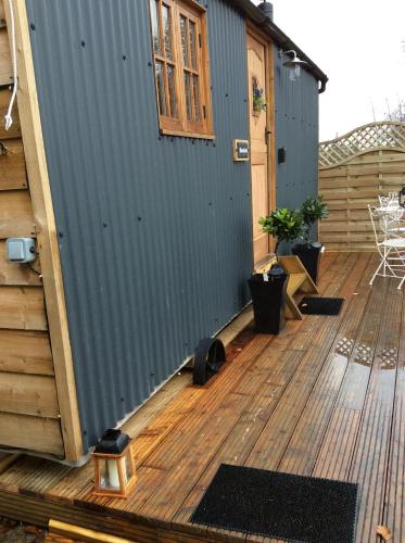 Llangollen Shepherds Huts 4