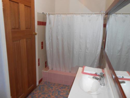 Mount View Motel Room Type - Double or Twin Room with Private Bathroom