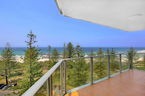 Pacific Regis Beachfront Holiday Apartments